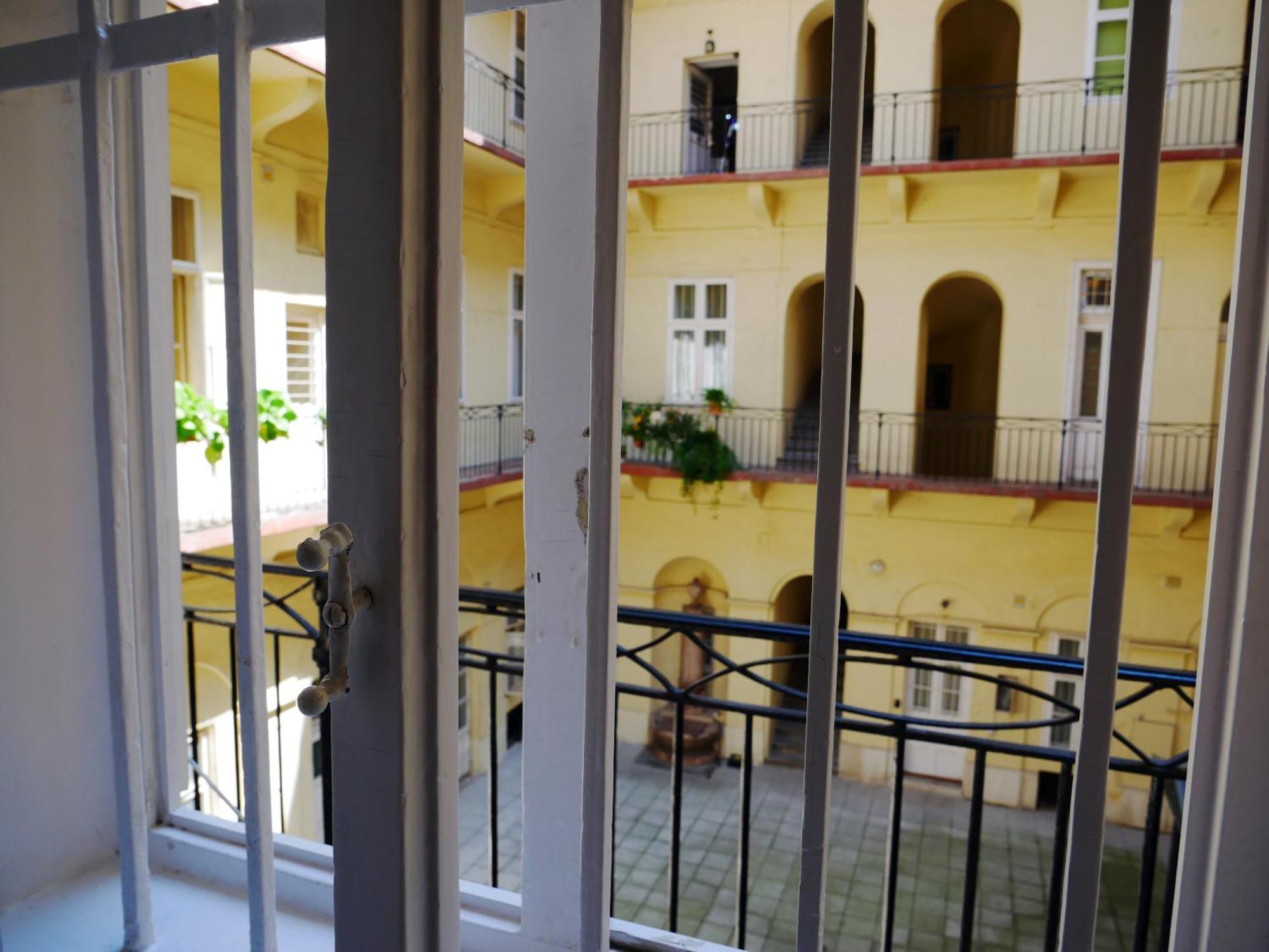 Dorotea - Cosy Home In The Heart Of Budapeszt Zewnętrze zdjęcie